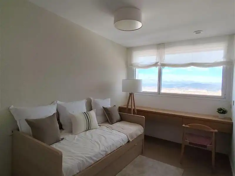 Dormitori de Casa o xalet de lloguer en  Pamplona / Iruña amb Calefacció, Terrassa i Moblat