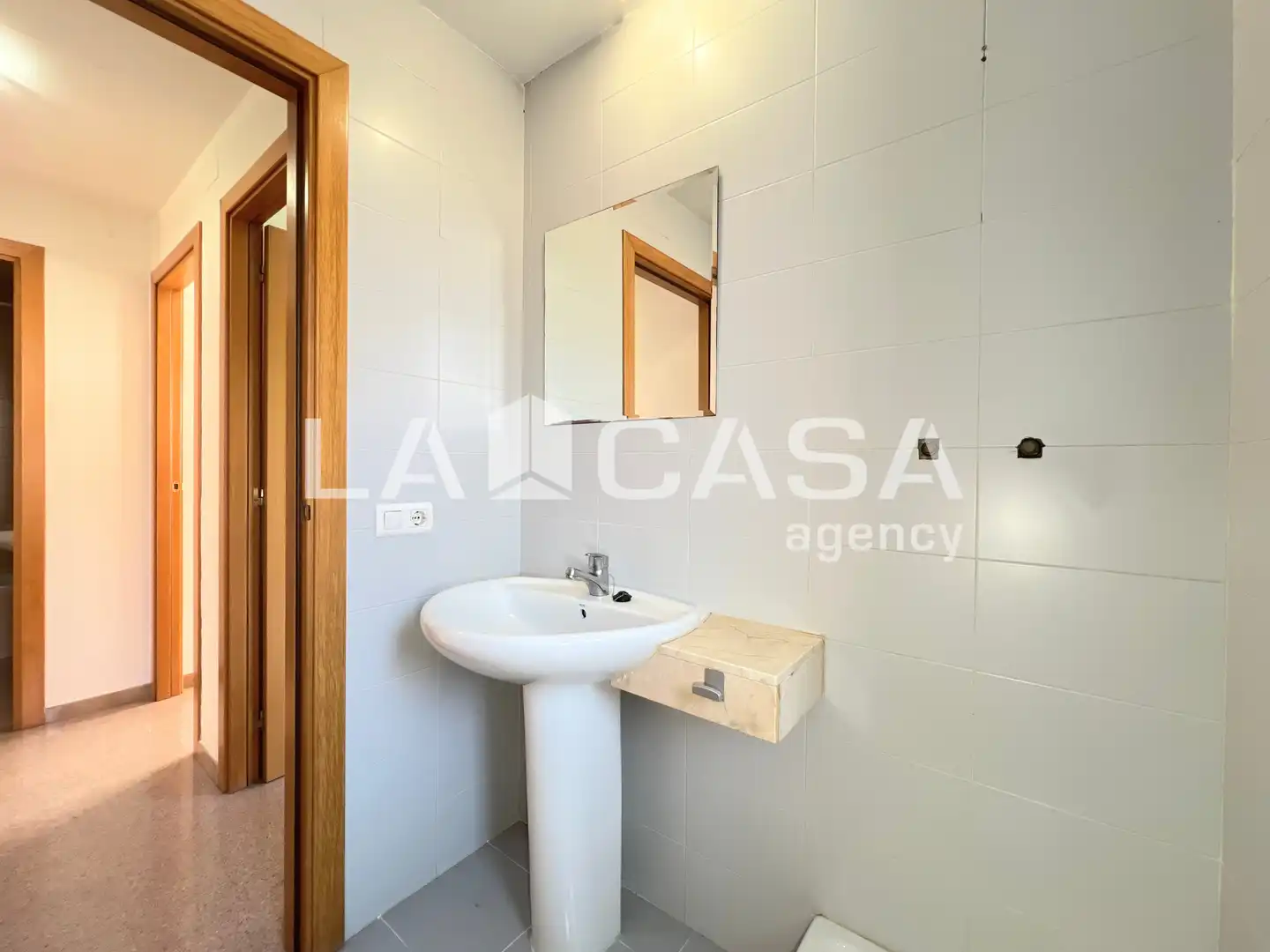 Baño de Piso en venta en Badalona con Calefacción y Balcón