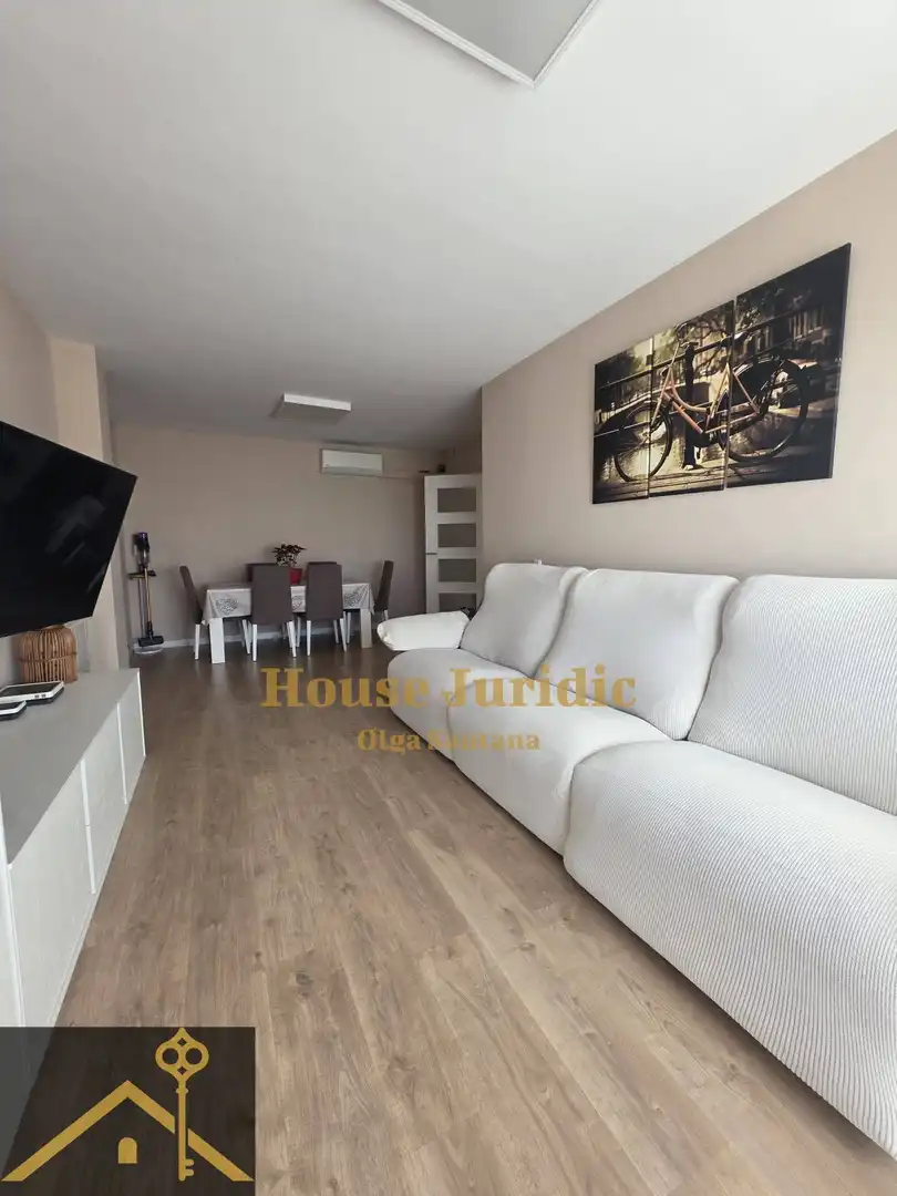 Sala d'estar de Àtic en venda en Mataró amb Aire condicionat, Calefacció i Moblat