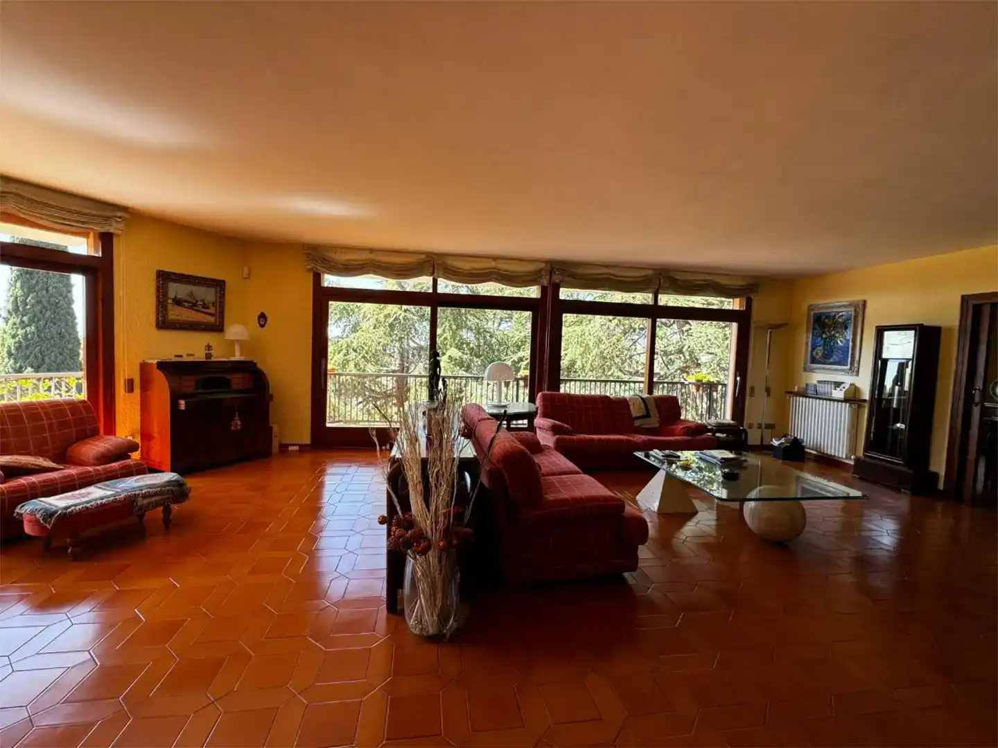 Living room of Houses for sale in Mataró  with Air Conditioner, Swimming Pool and Balcony