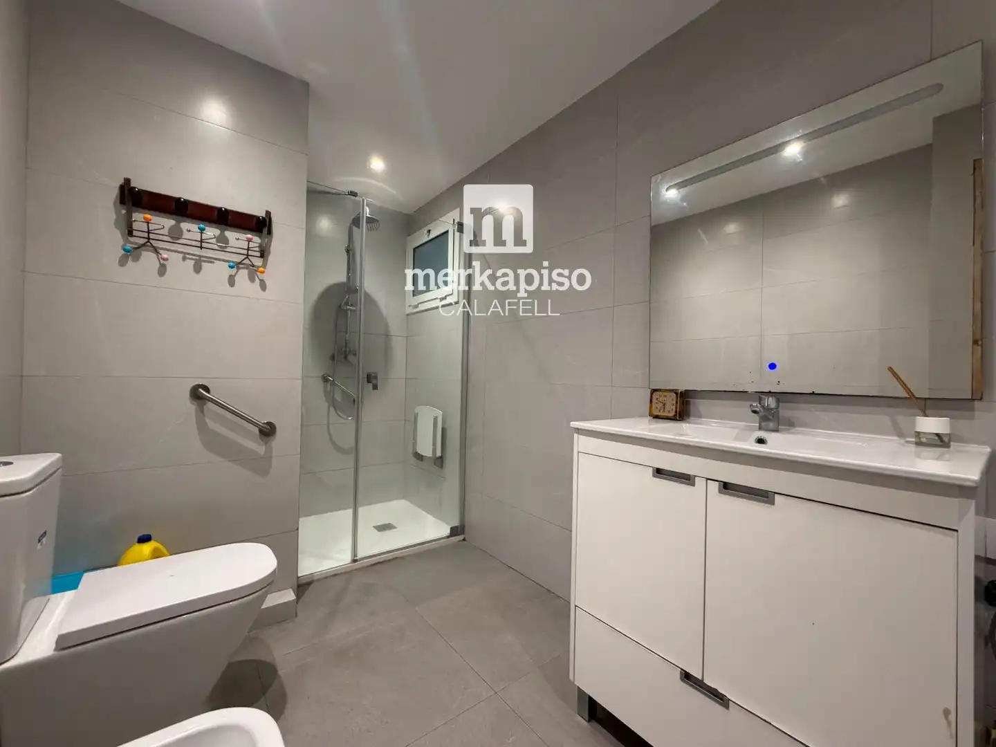 Bany de Pis en venda en Calafell amb Jardí privat i Terrassa