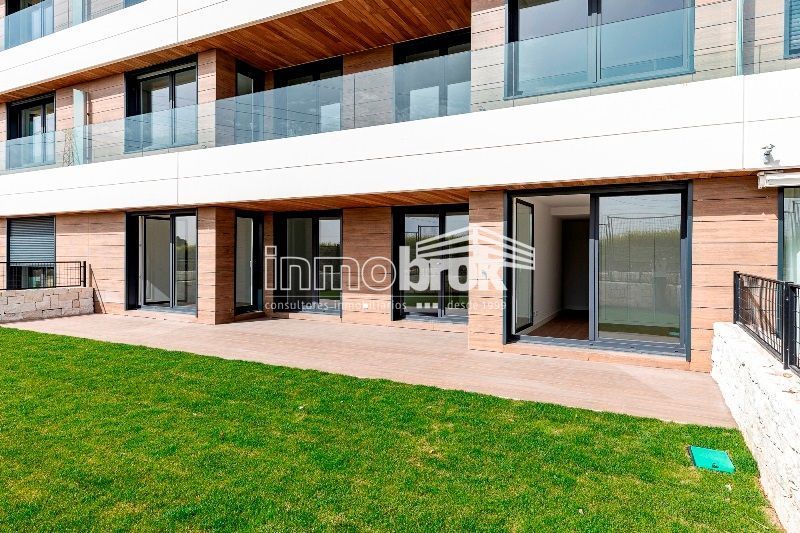 Terrace of Flat for rent in La Moraleja  with Air Conditioner, Heating and Private garden