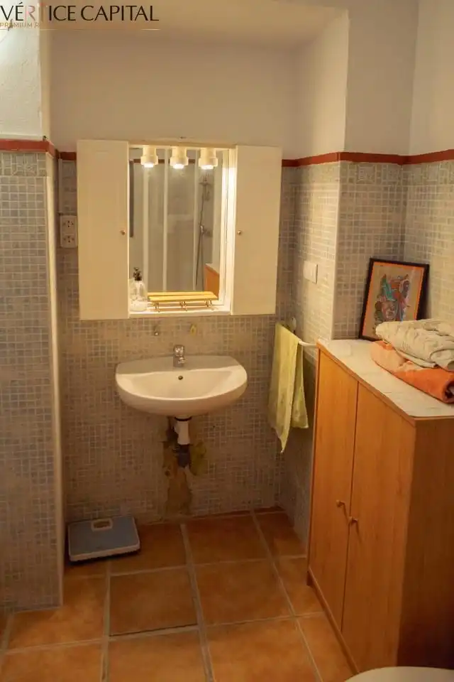 Bathroom of Houses for sale in Villanueva de Algaidas  with Air Conditioner, Terrace and Swimming Pool