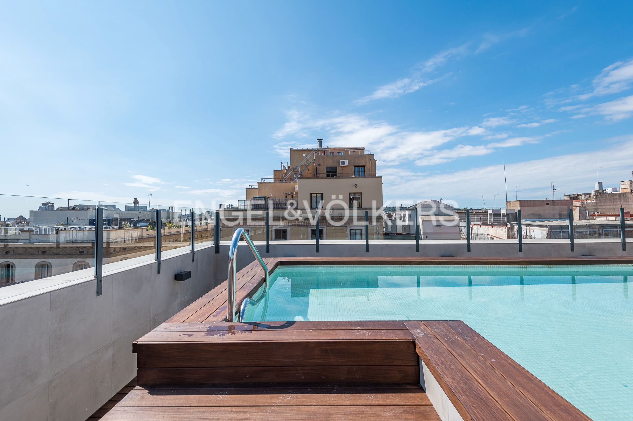 Piscina de Apartament en venda en  Barcelona Capital amb Aire condicionat, Calefacció i Piscina