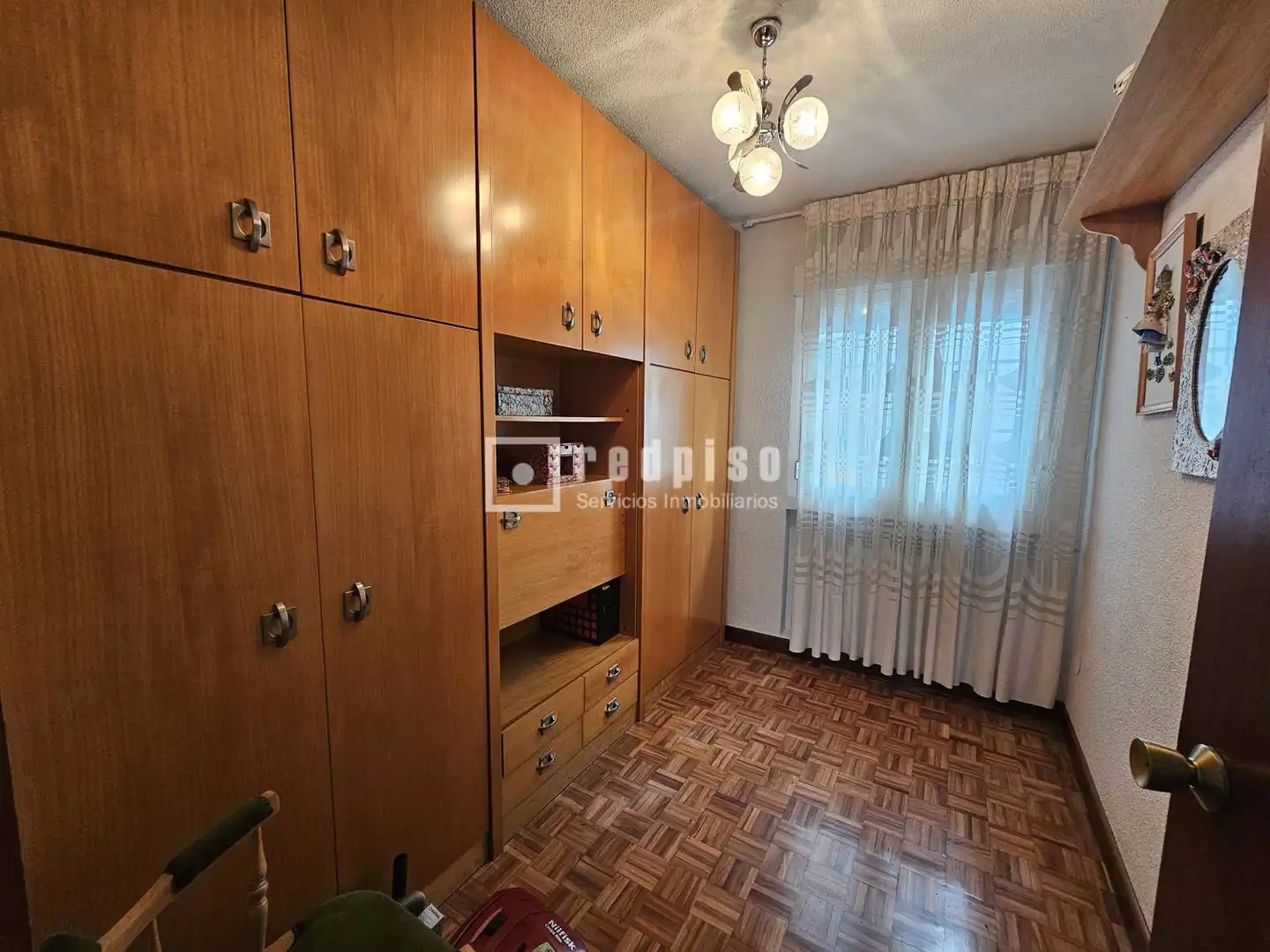 Habitación de Piso en venta en Madrid con Calefacción, Parquet y Terraza