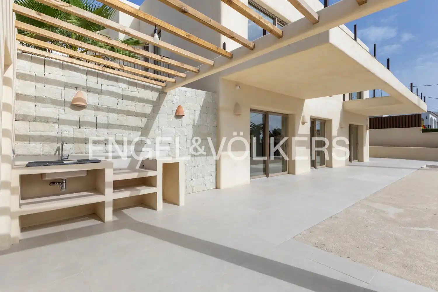 Terrace of Houses for sale in Jávea / Xàbia  with Air Conditioner, Heating and Private garden