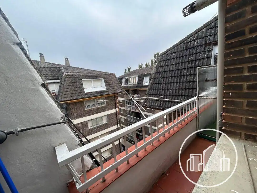 Vista exterior de Piso en venta en Medina de Pomar con Calefacción y Amueblado