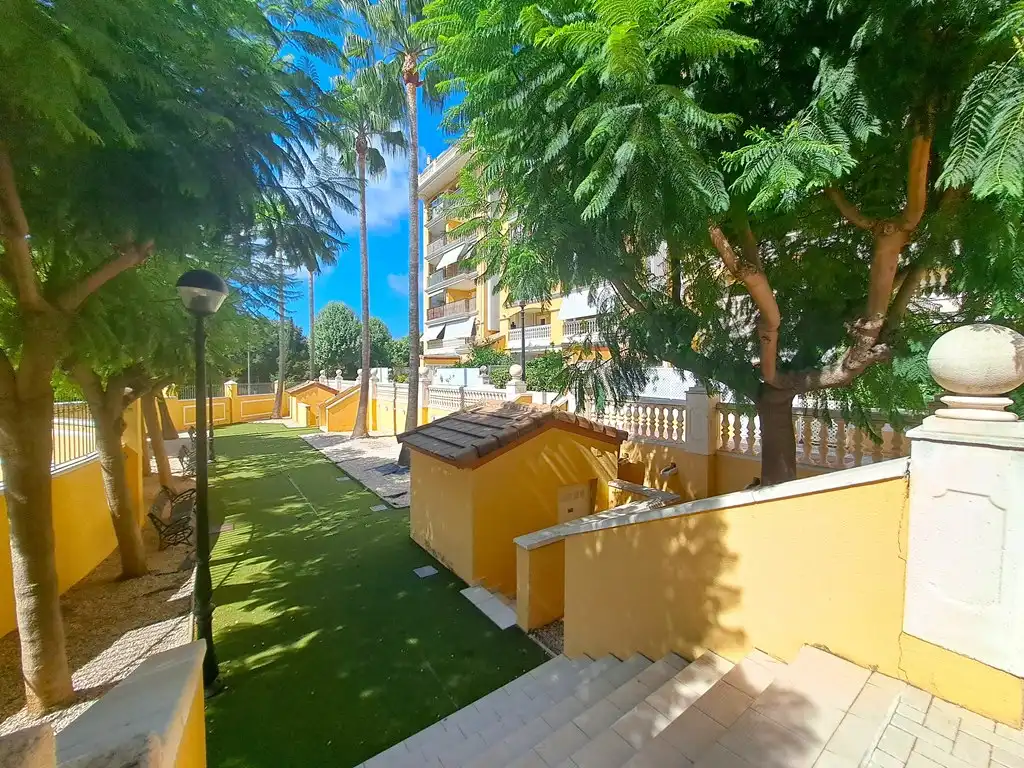 Exterior view of Flat for sale in Dénia  with Air Conditioner, Heating and Terrace