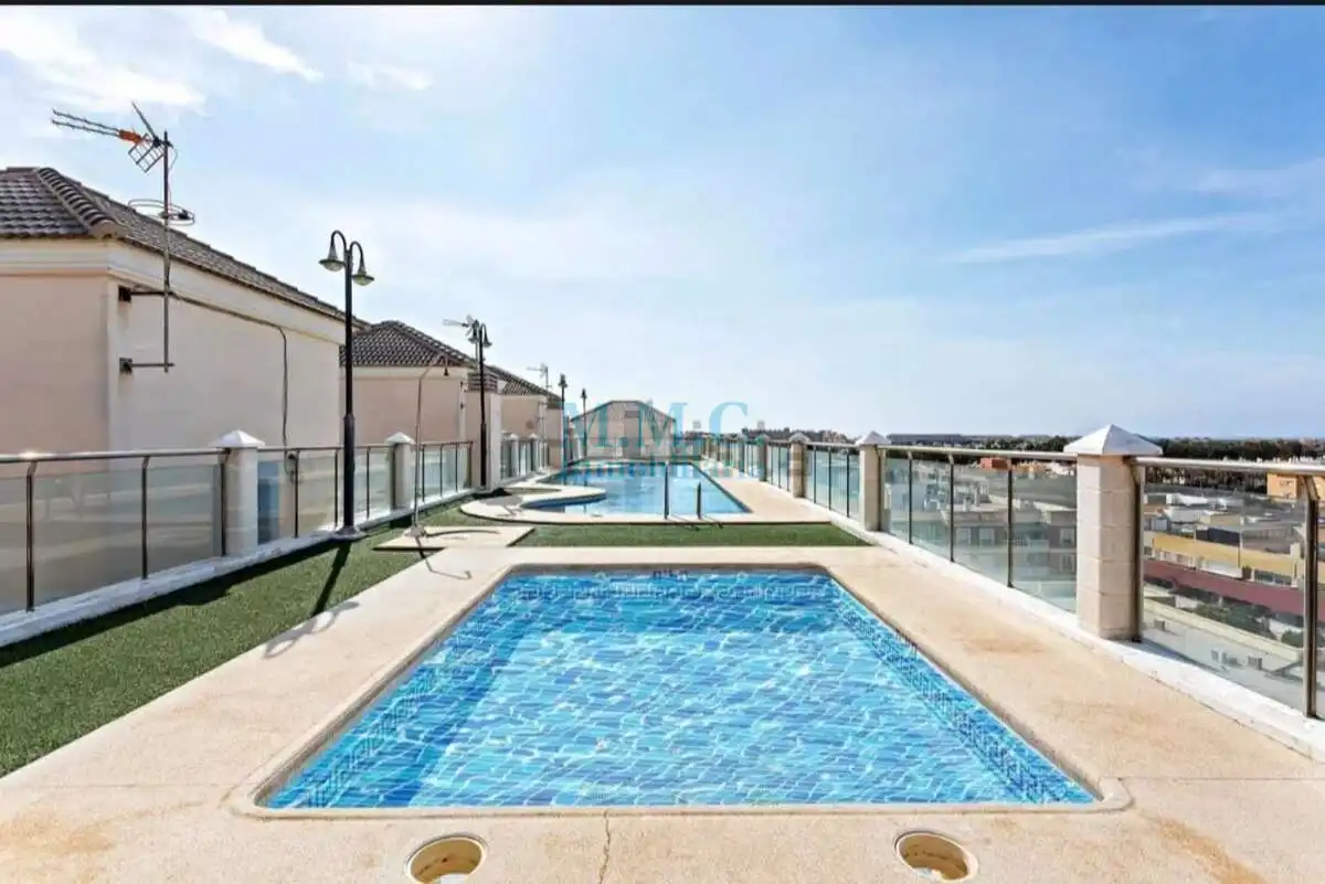 Appartement avec terrasse à vendre à Roquetas de Mar ciudad