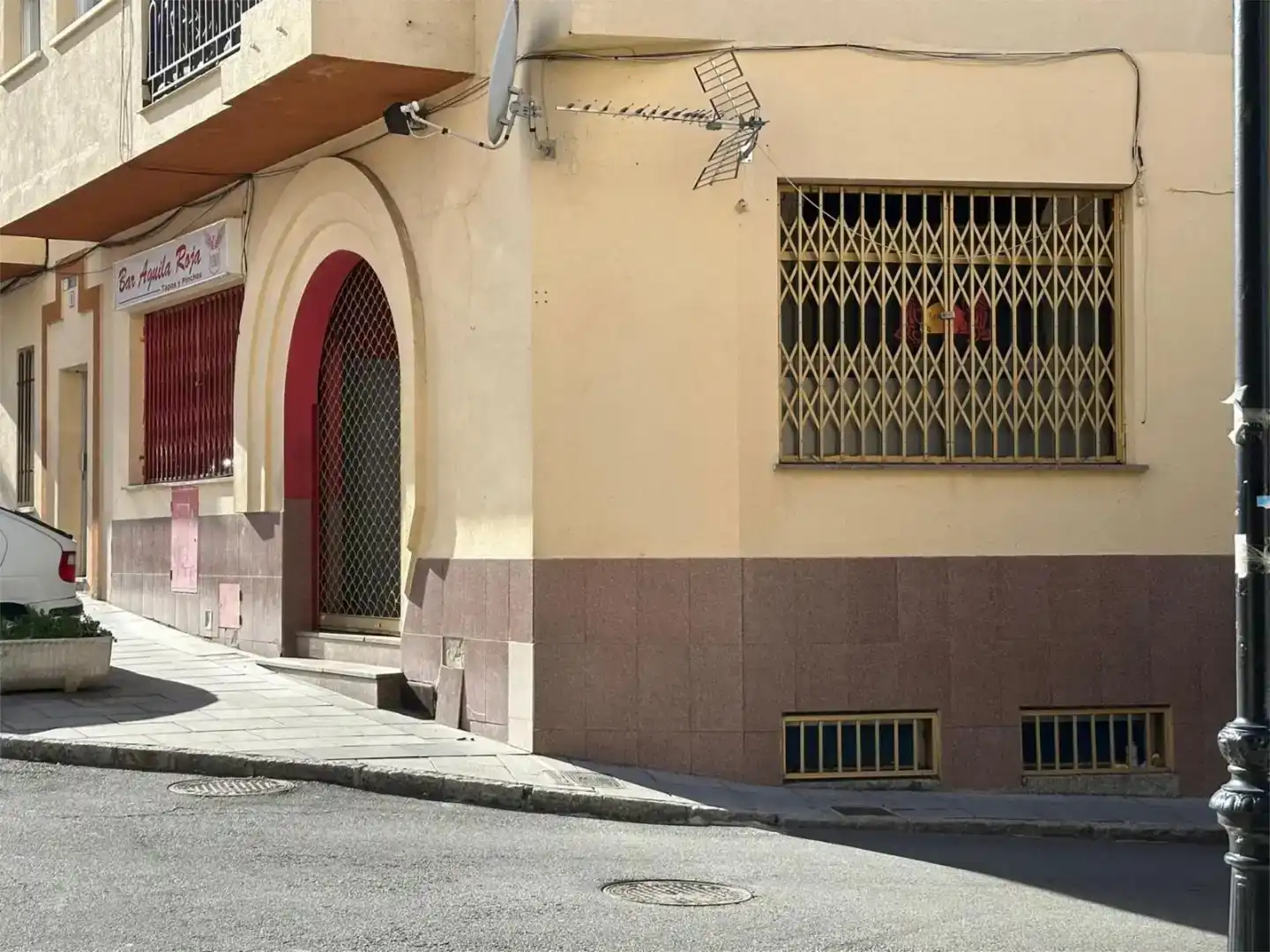 Vista exterior de Local de alquiler en Centro - Manguilla