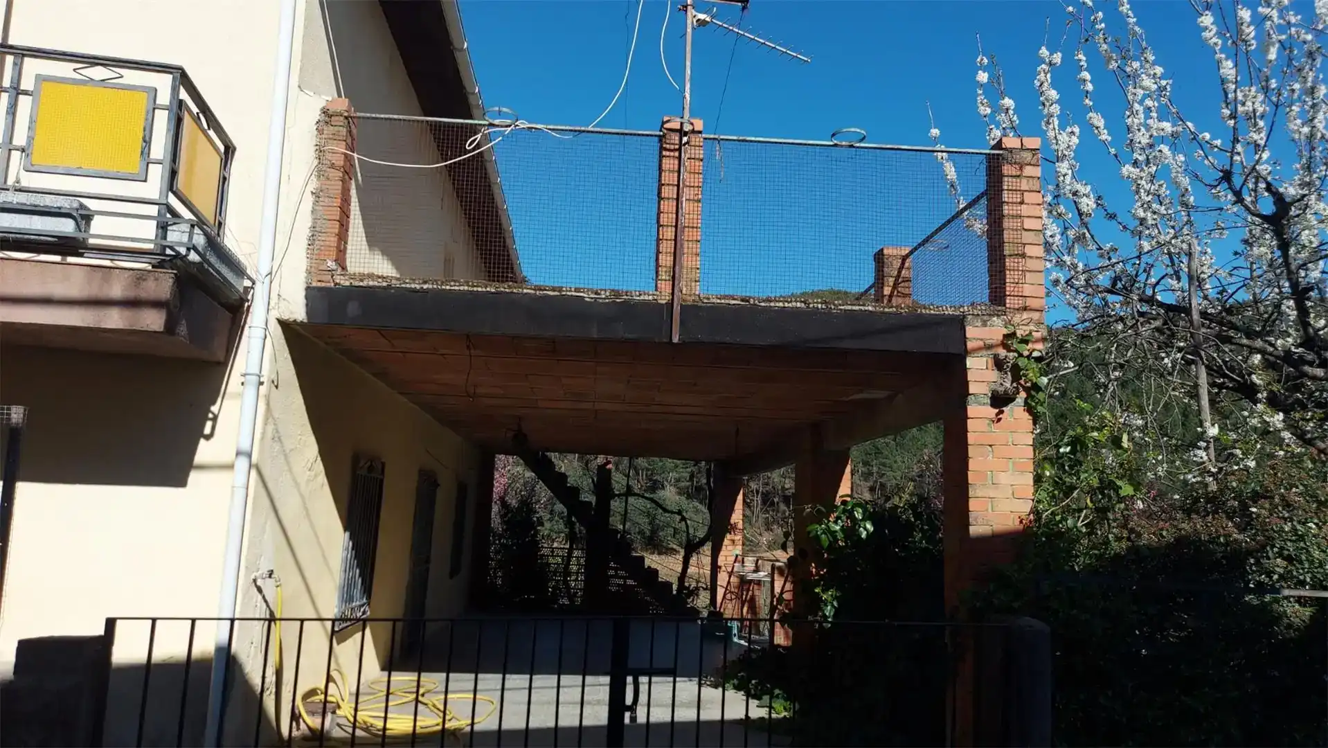 Exterior view of Flat for sale in Pinofranqueado  with Private garden, Storage room and Balcony