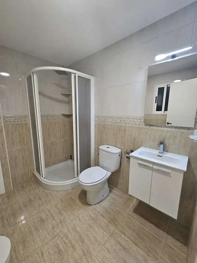 Baño de Piso de alquiler en Catarroja con Trastero