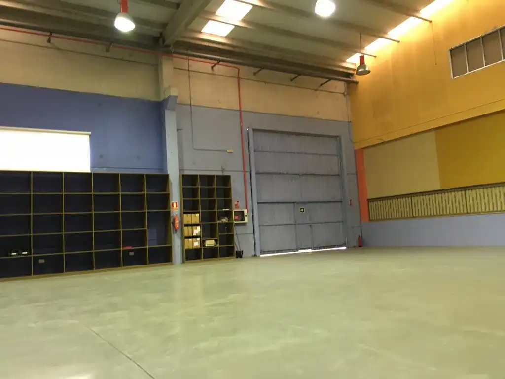 Industriegebäude zur Miete in Rúa Oliveiras 51C, imagen 3