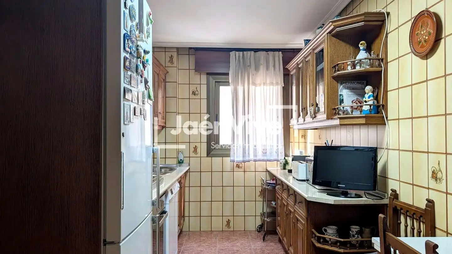 Cocina de Piso en venta en Jaén con Aire acondicionado, Calefacción y Trastero