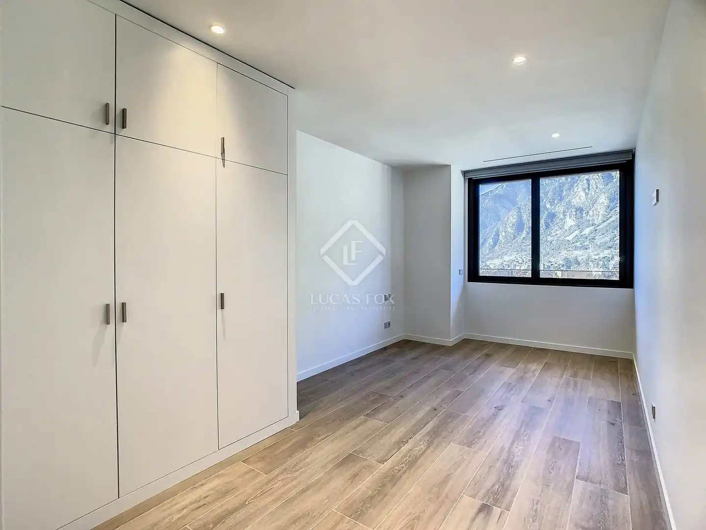 Dormitori de Àtic en venda en Escaldes – Engordany amb Calefacció, Parquet i Terrassa