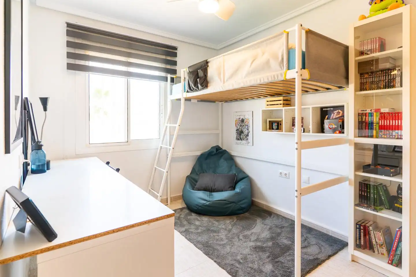 Schlafzimmer von Haus oder Chalet zum Verkauf in Santa Pola mit Klimaanlage, Privatgarten und Terrasse