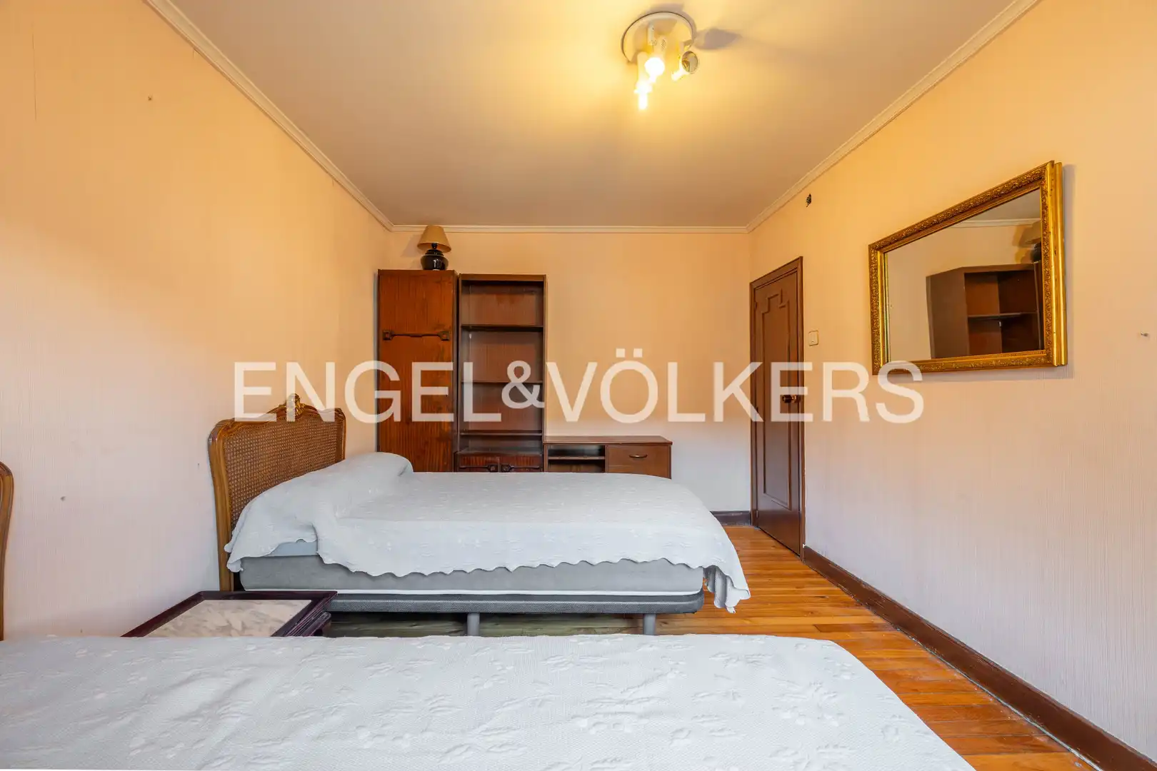 Bedroom of Flat for sale in Donostia - San Sebastián   with Heating and Storage room