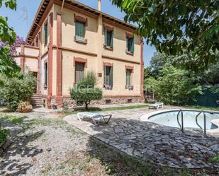 Jardí de Finca rústica en venda en Castellar del Vallès amb Piscina i Balcó