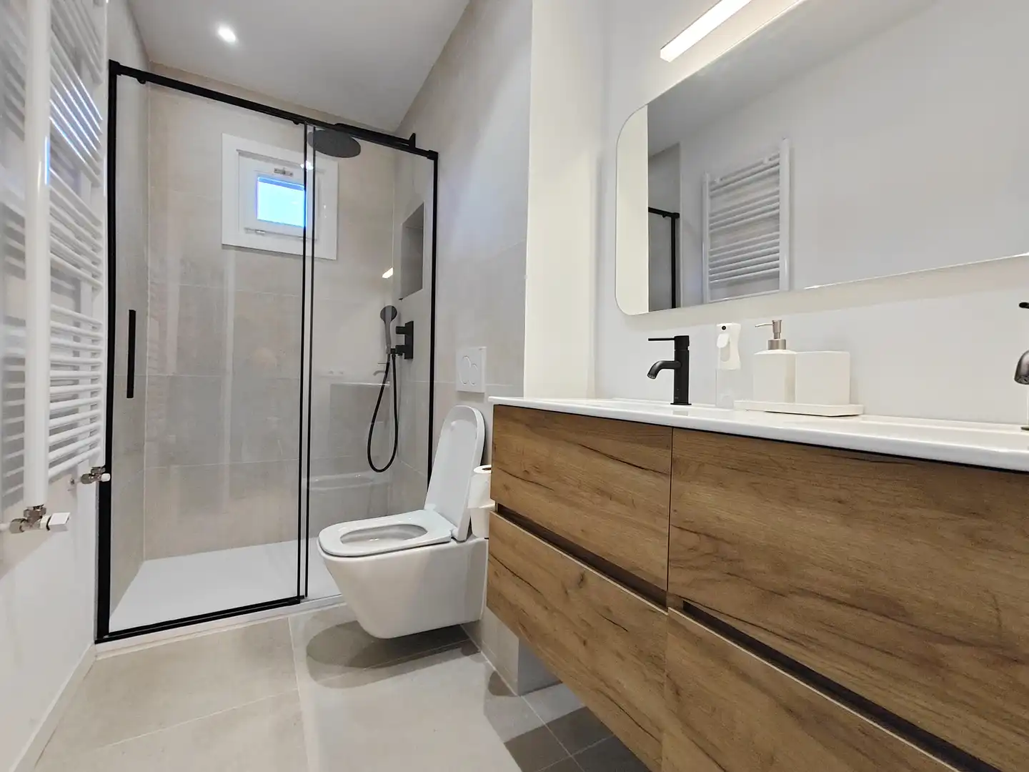 Bathroom of Houses for sale in Molló  with Heating, Private garden and Terrace