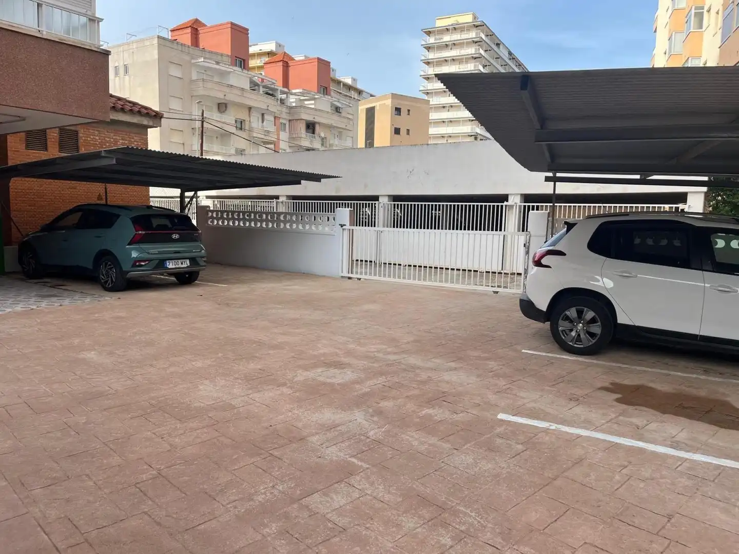 Parking of Flat for sale in Miramar  with Air Conditioner, Heating and Terrace