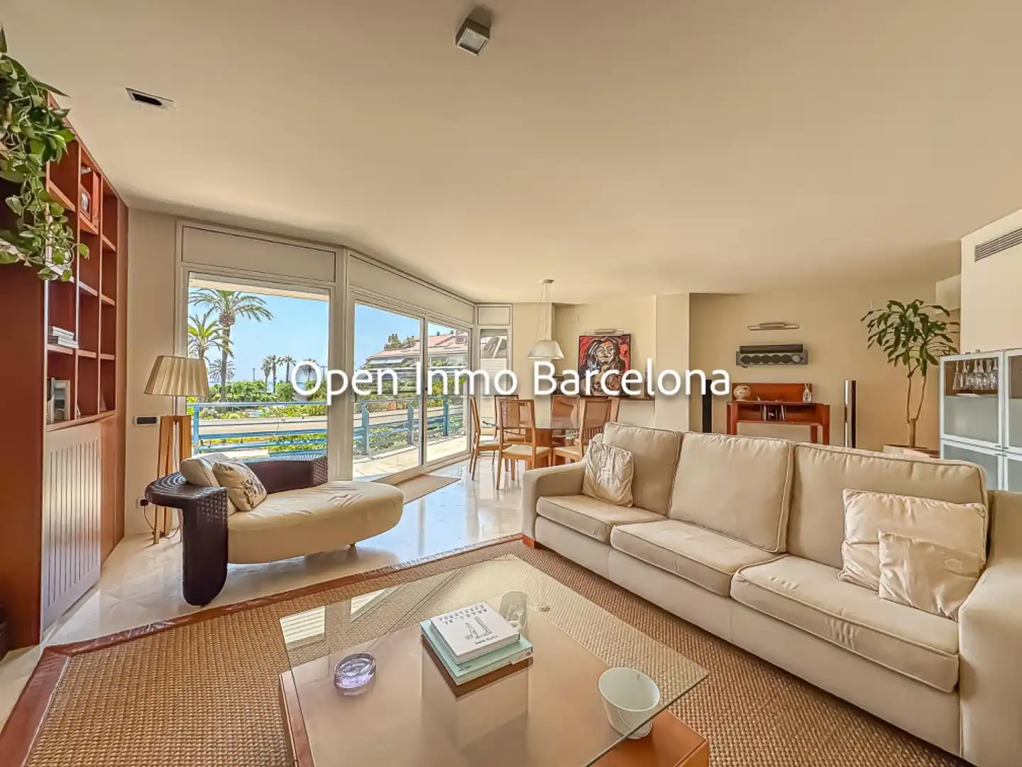 Sala de estar de Piso en venta en Sitges con Calefacción, Terraza y Piscina comunitaria