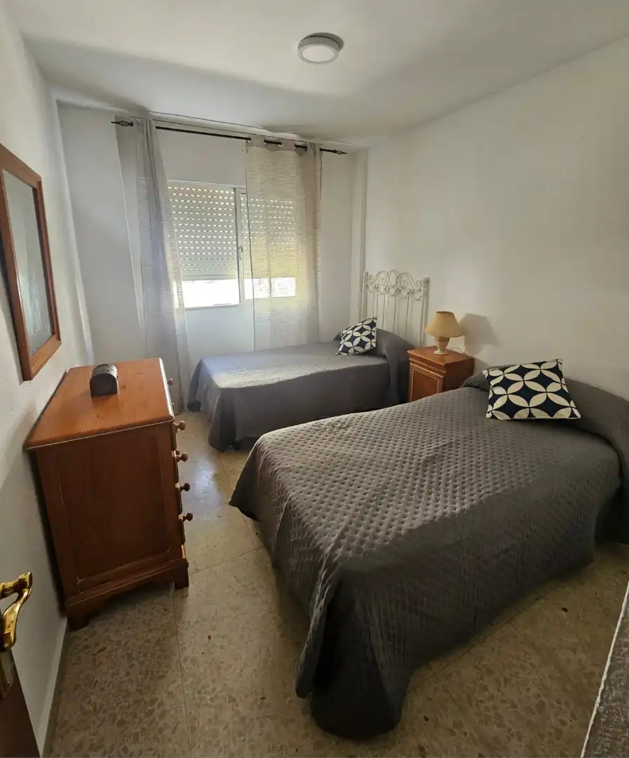 Habitación de Piso de alquiler en Benalmádena con Terraza, Amueblado y Horno