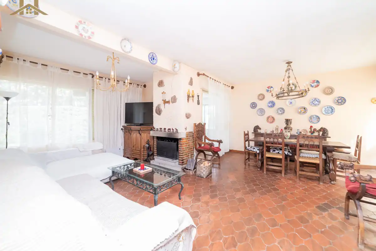 Living room of Houses for sale in Valdemorillo  with Heating, Private garden and Terrace
