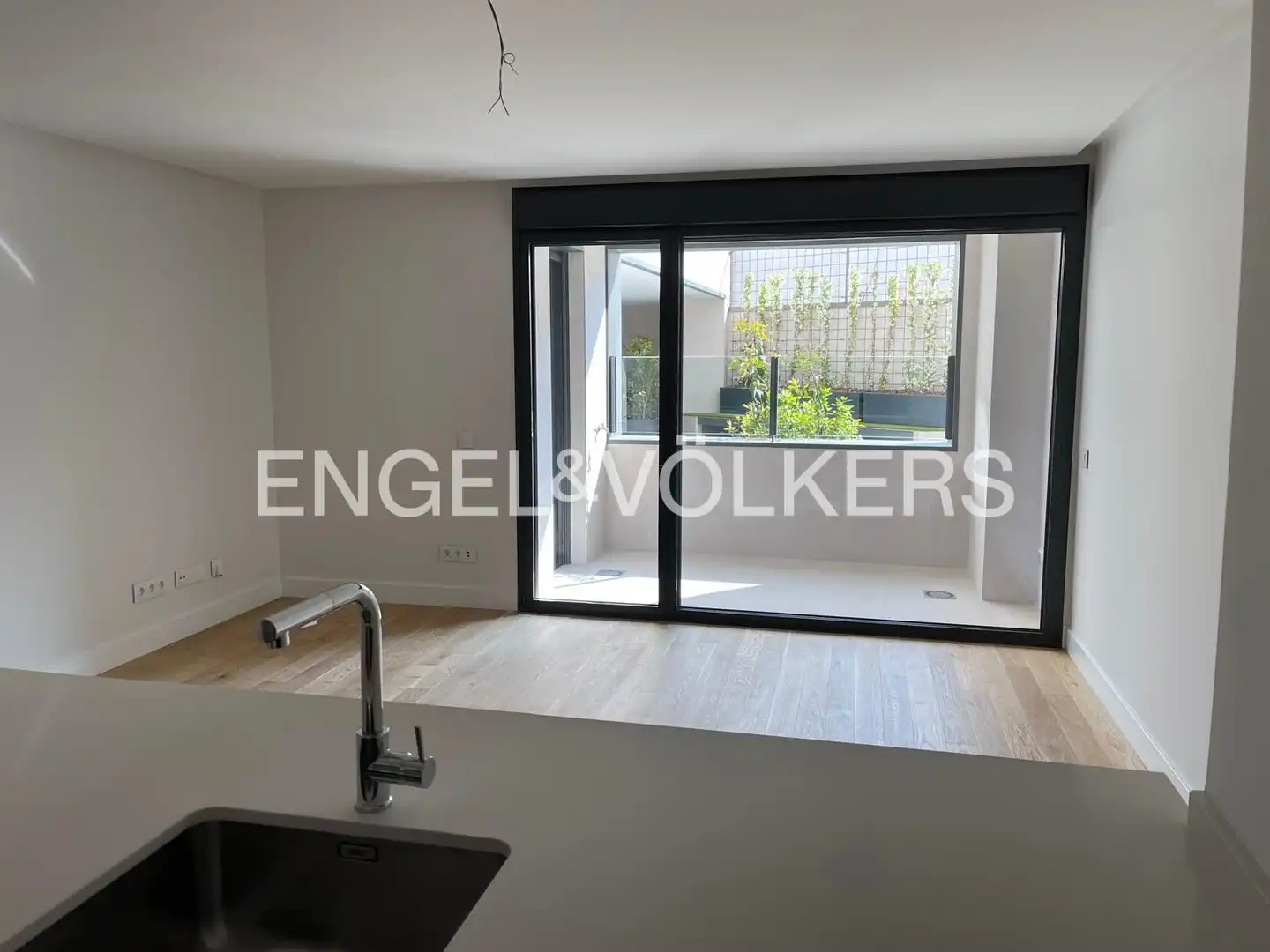 Terraza de Piso en venta en Madrid con Calefacción, Jardín privado y Parquet