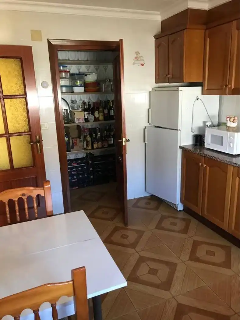 Cuina de Casa o xalet en venda en Vinaròs amb Calefacció, Jardí privat i Terrassa