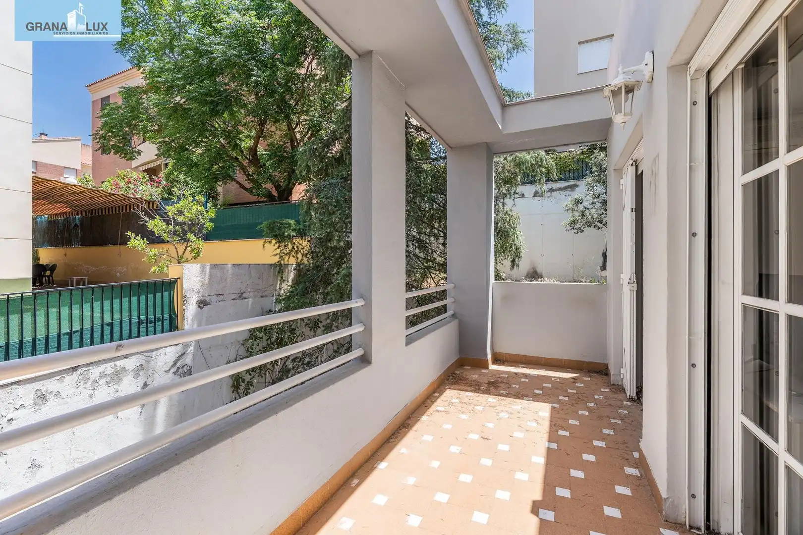 Piso con ascensor en venta en Calle del Cerro de los Machos