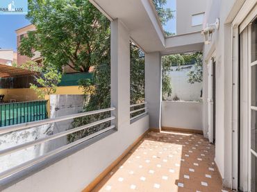 Piso con ascensor en venta en Calle del Cerro de los Machos