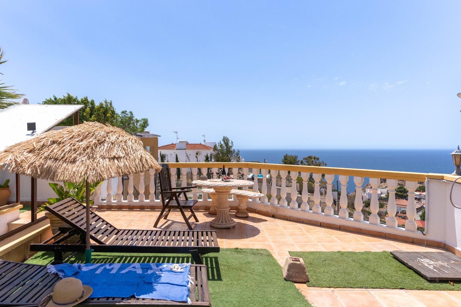 Terrace of House or chalet for sale in  Almería Capital  with Air Conditioner, Heating and Private garden