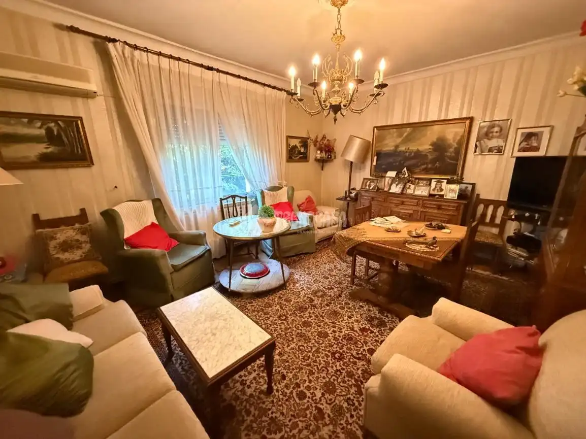 Sala de estar de Piso en venta en Talavera de la Reina con Aire acondicionado, Calefacción y Amueblado