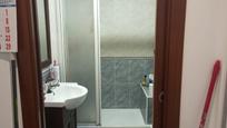 Bathroom of Flat for sale in Dos Hermanas