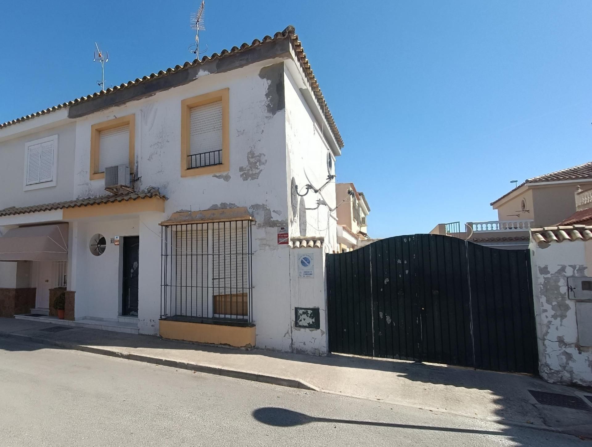 Single-family semi-detached for sale in Caballero Bonald - San José Obrero - Guadalcacín