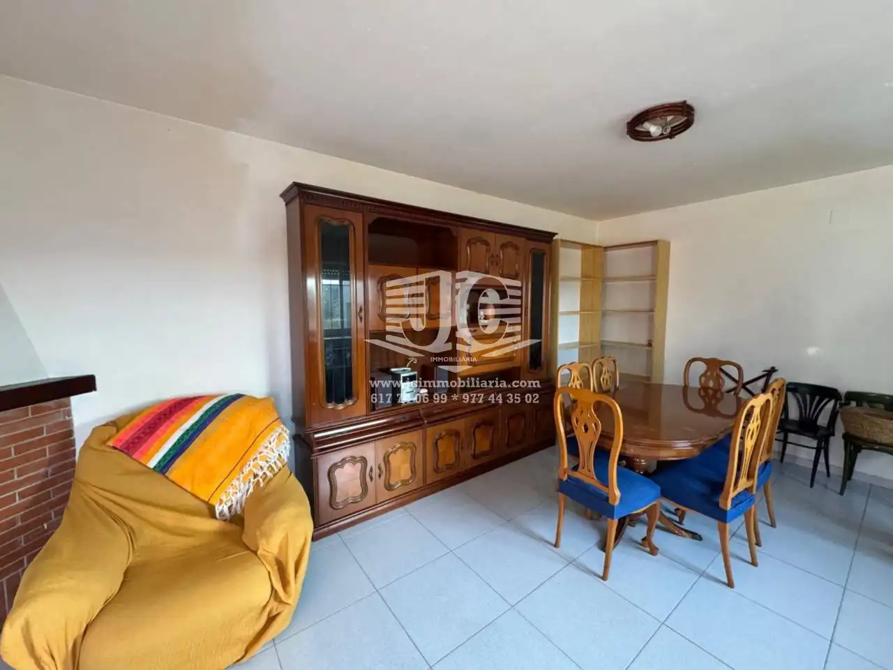 Living room of Houses for sale in Tortosa  with Air Conditioner, Private garden and Terrace