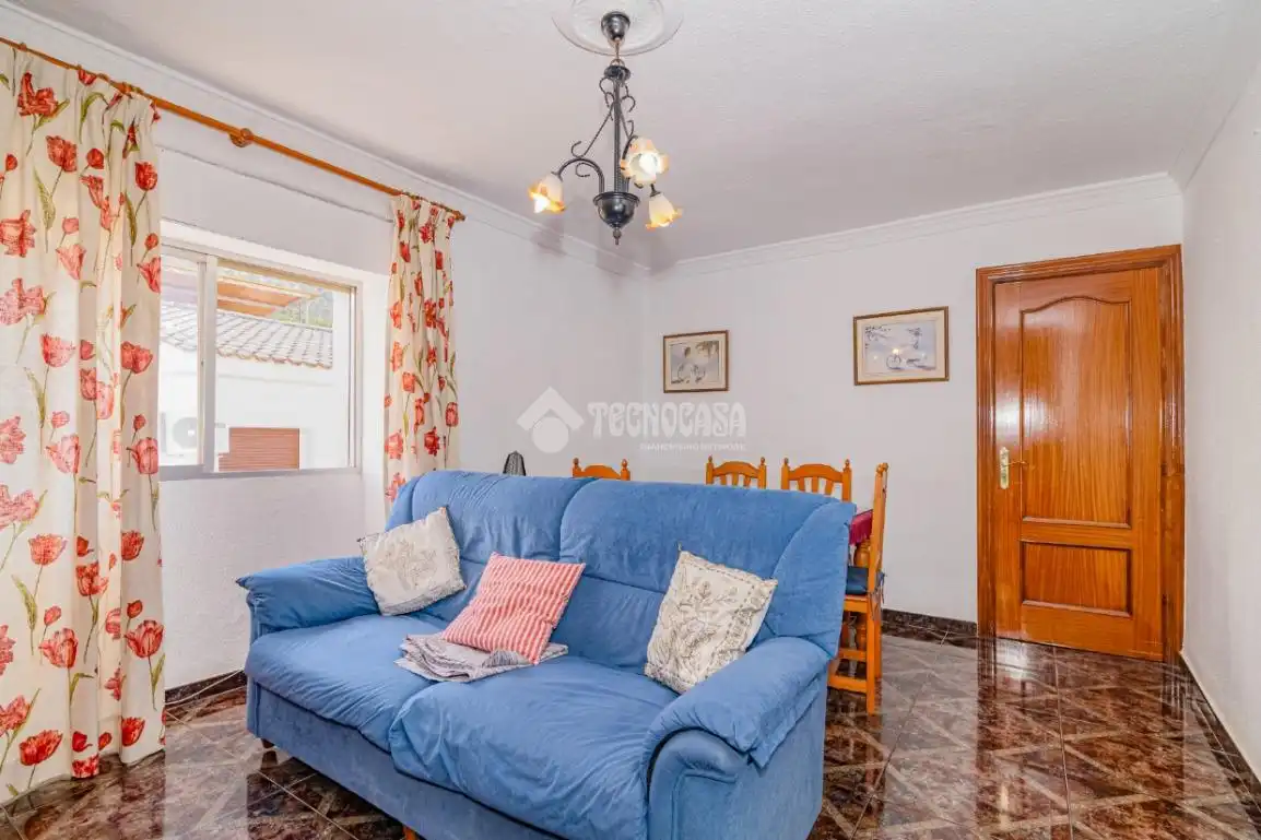 Sala d'estar de Pis en venda en Loja amb Traster
