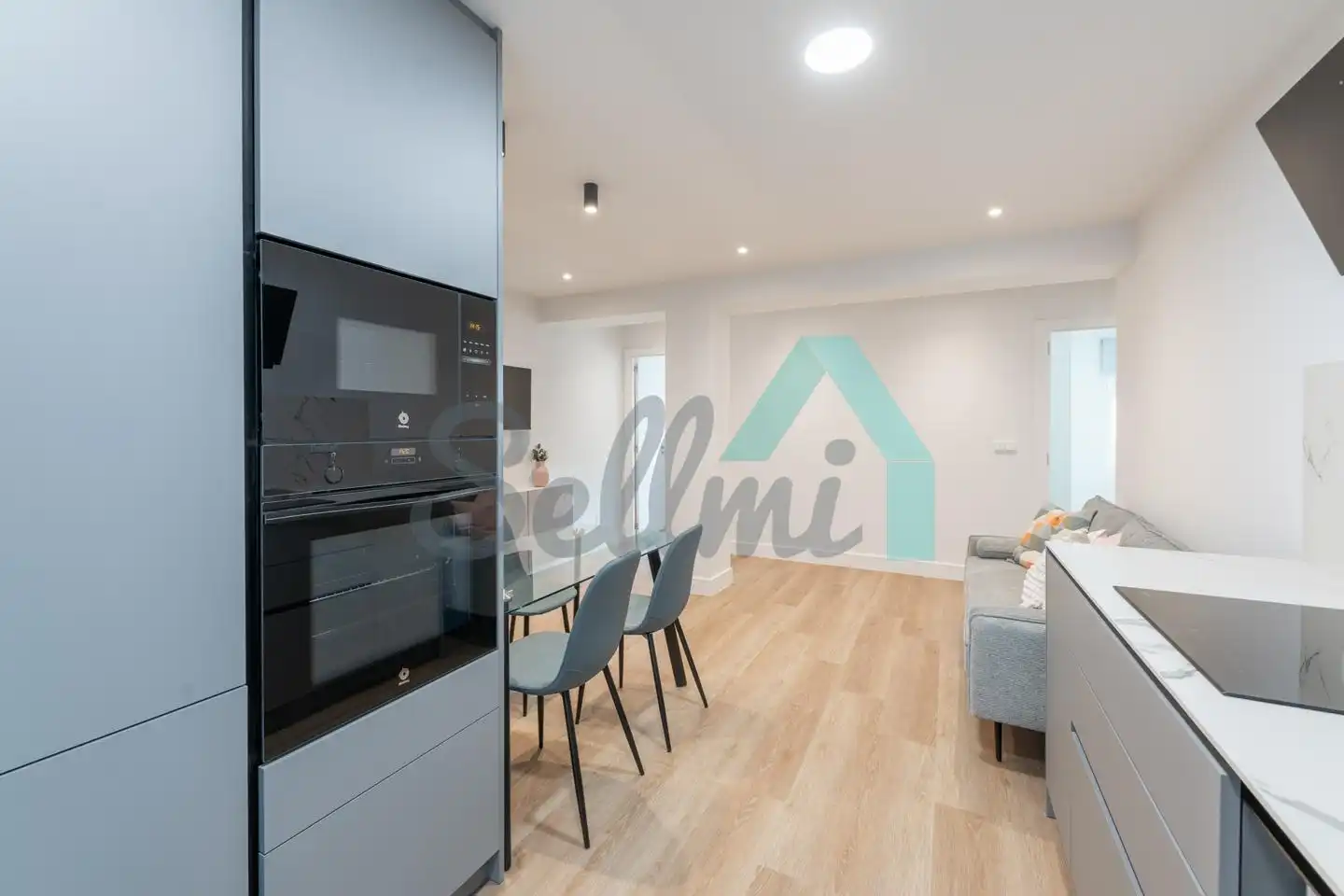 Kitchen of Flat for rent in Oviedo   with Heating, Terrace and Furnished