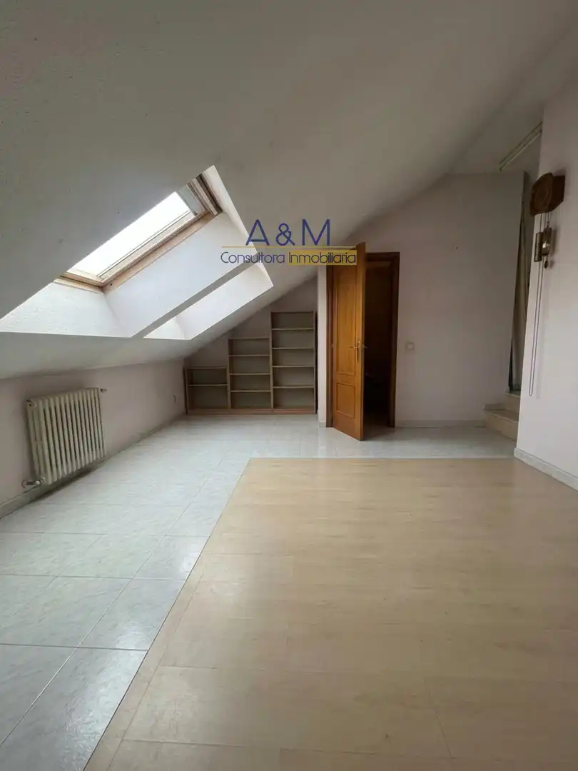 Detached homes for sale in Cistérniga  with Heating, Private garden and Terrace
