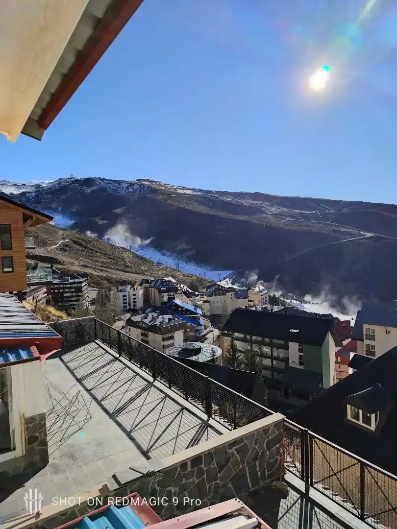 Vista exterior de Pis en venda en Sierra Nevada amb Parquet, Traster i Moblat