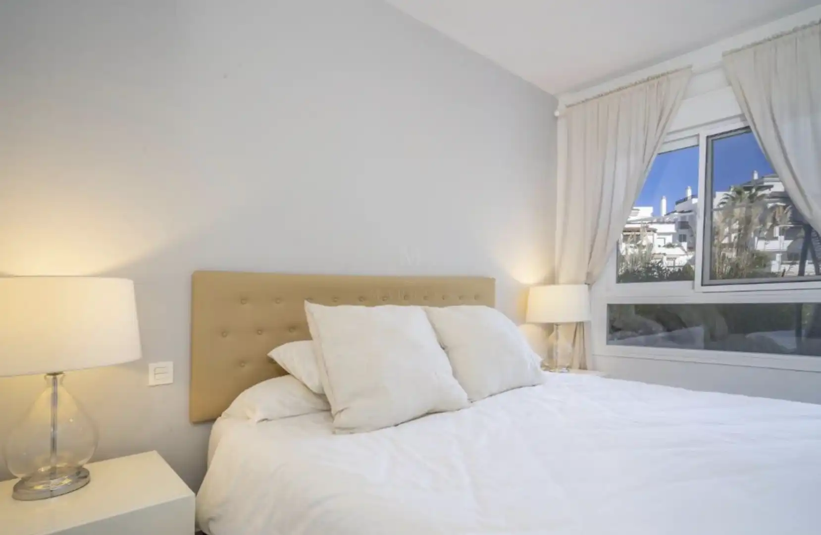 Bedroom of Ground floor for rent in Marbella  with Air Conditioner, Swimming Pool and Furnished