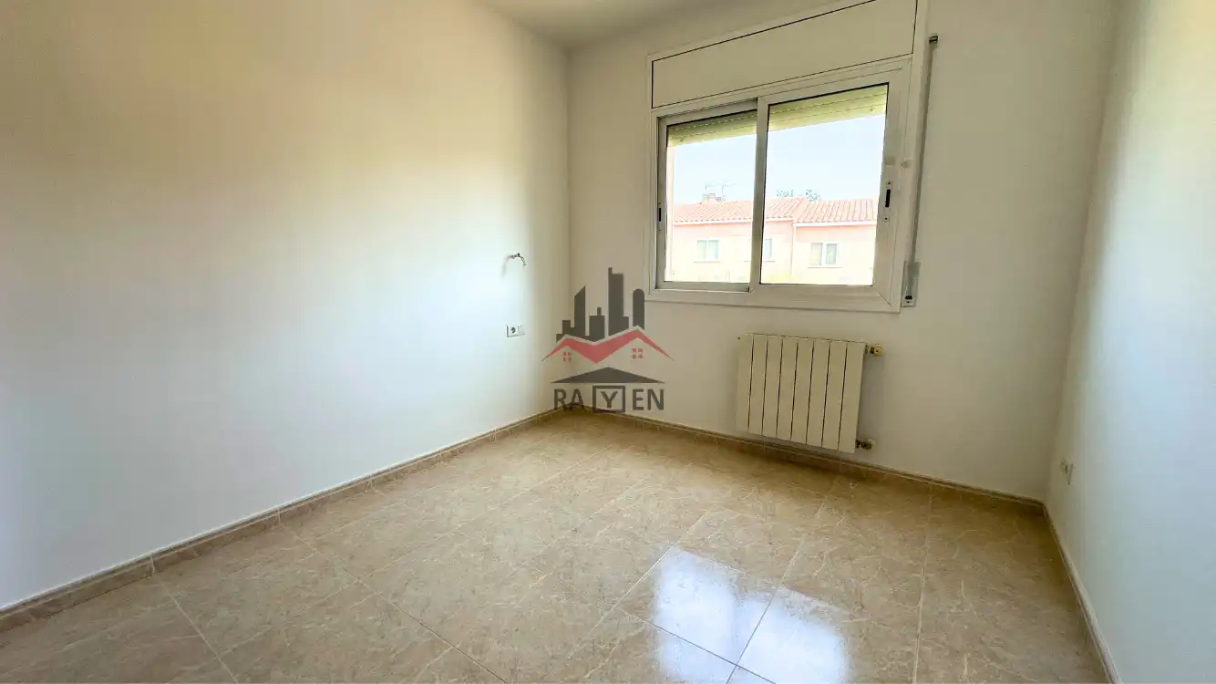 Houses for sale in del Poeta Apel·les Mestres, Poble Nou - Olivar Gran