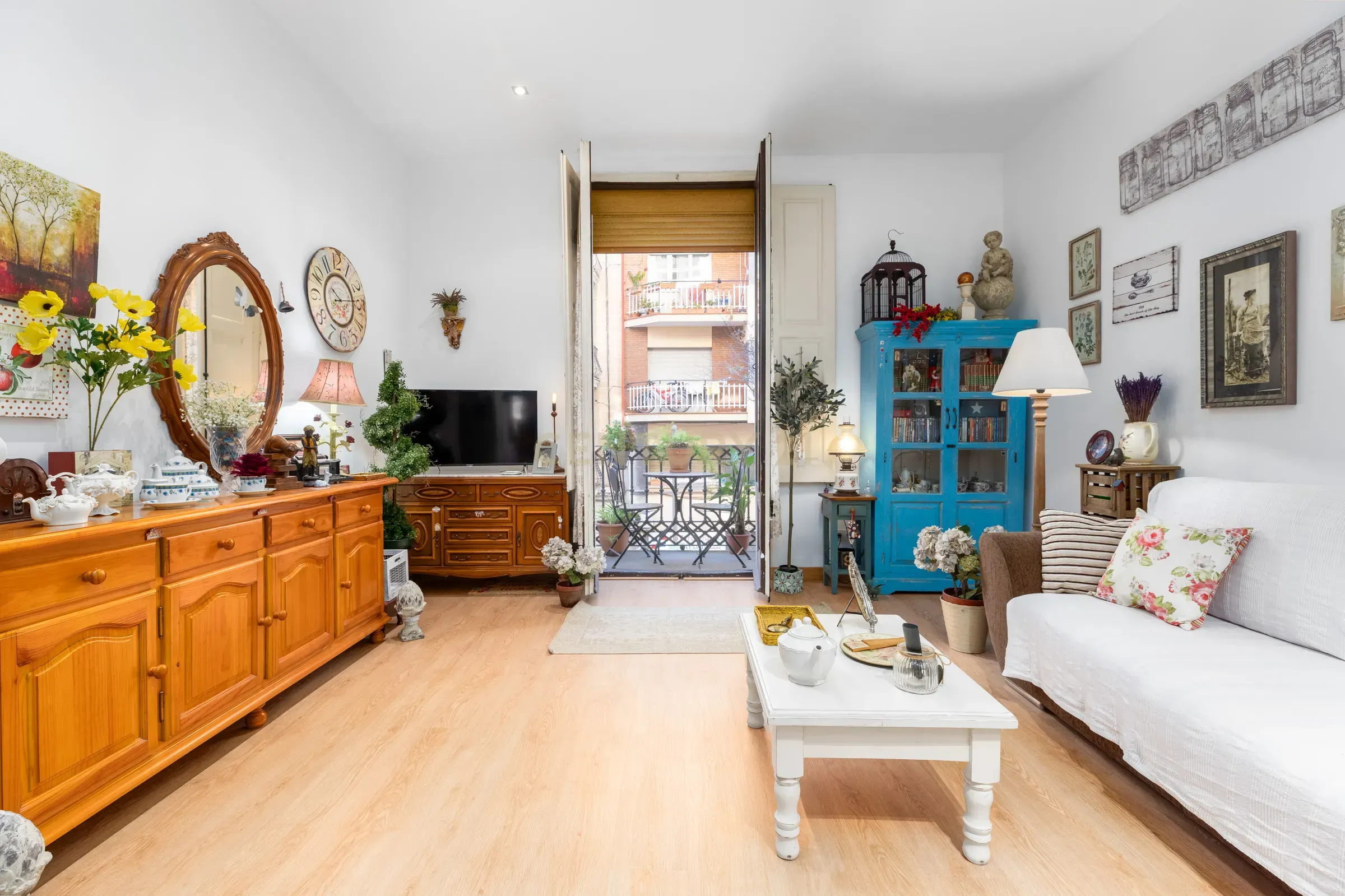 Dormitori de Apartament en venda en  Barcelona Capital amb Aire condicionat i Balcó