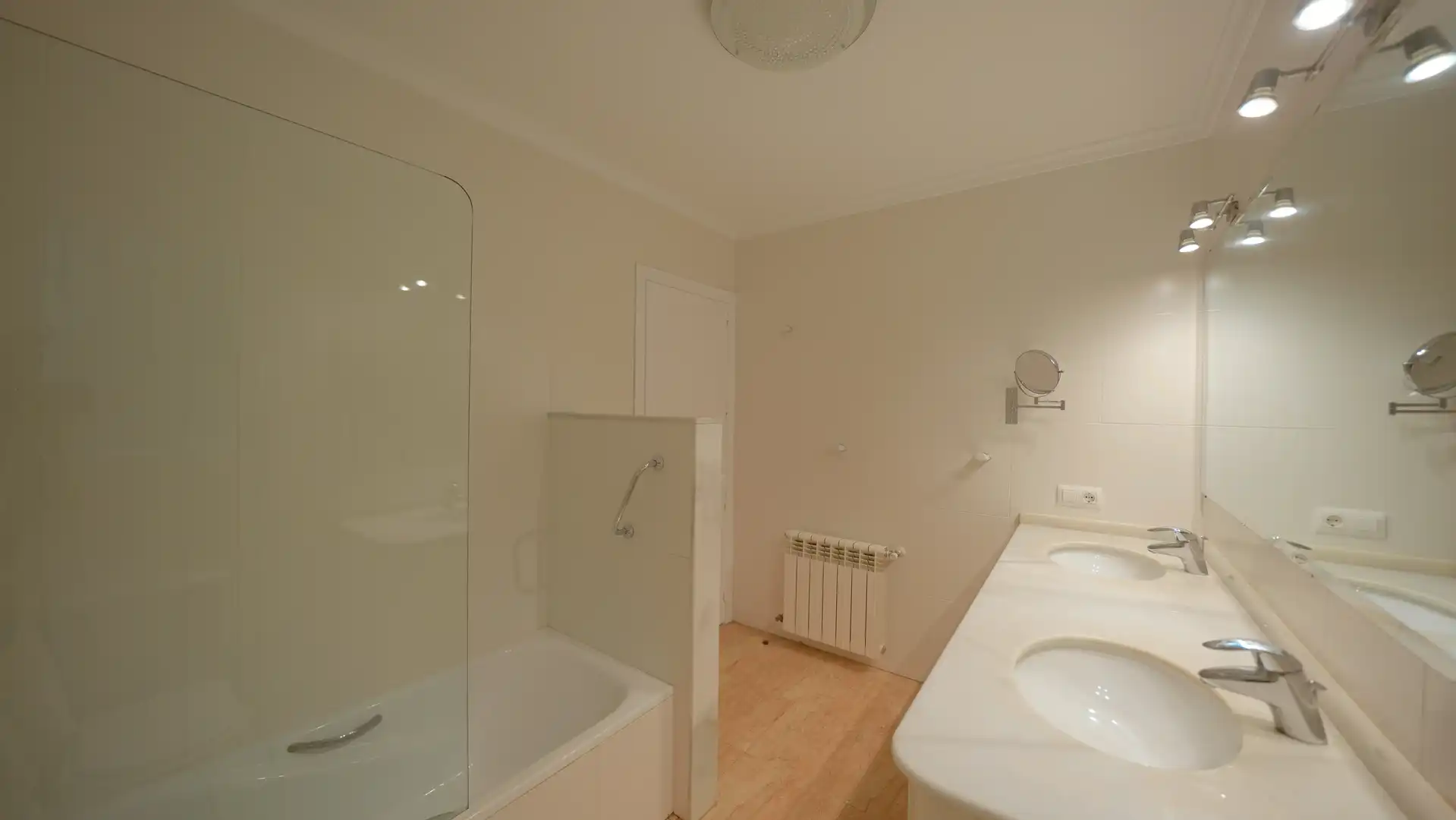 Bathroom of Country homes for sale in Montgó - Ermita