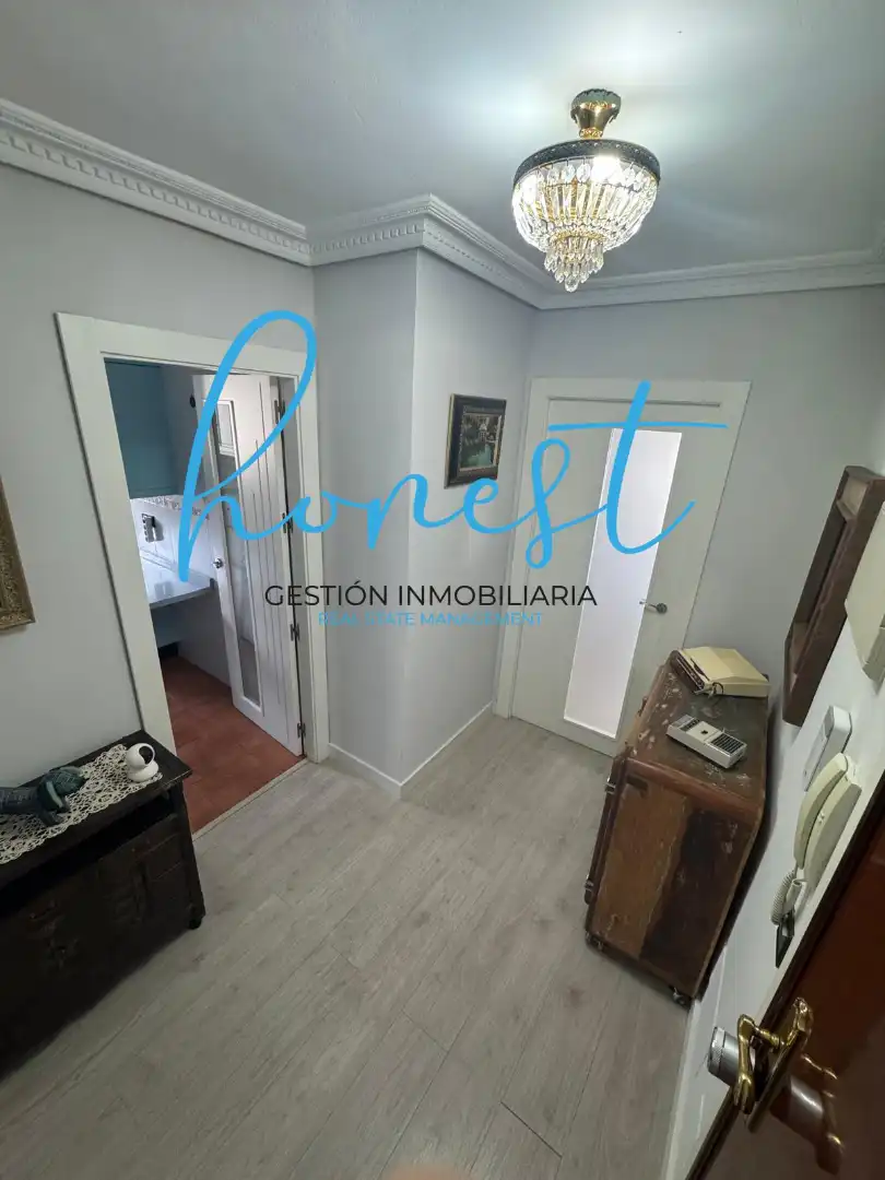 Piso en venta en Torremolinos con Aire acondicionado, Terraza y Amueblado