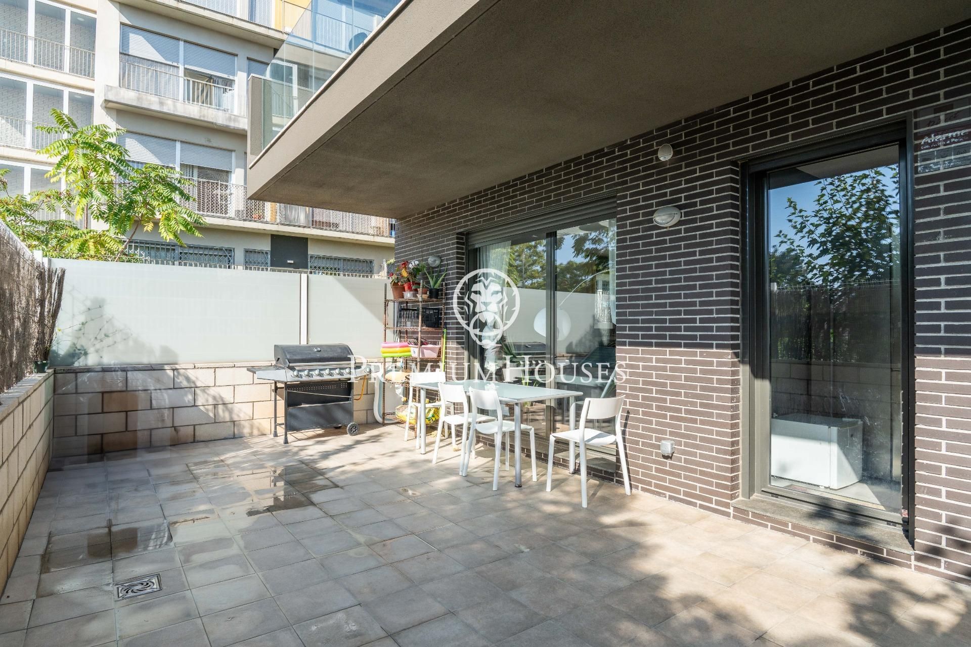 Terrassa de Planta baixa en venda en Sitges amb Aire condicionat, Calefacció i Jardí privat
