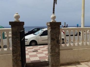 Local comercial en venda a Calle Acera del Mar 40