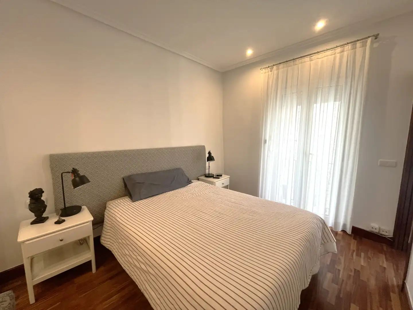 Habitación de Piso de alquiler en Donostia - San Sebastián  con Calefacción, Amueblado y Horno