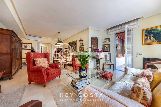 Piso en Venta en Calle Zaragoza en Barrio del Centro