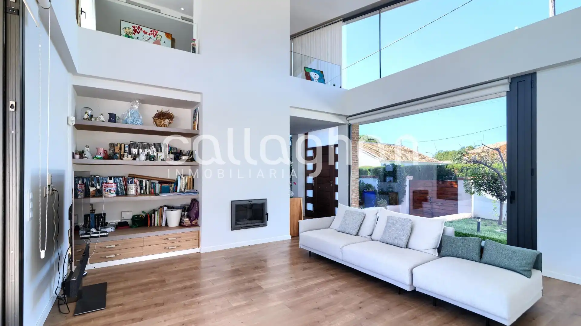Living room of Houses for sale in L'Eliana  with Air Conditioner, Heating and Private garden